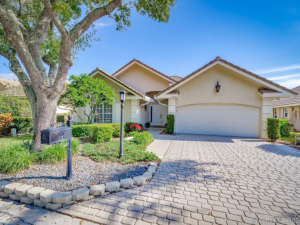 Home For Sale In Eagle Trace