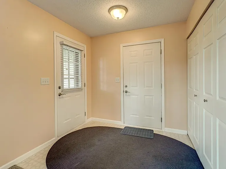 1300 Carriage Dr #A — Photo 36