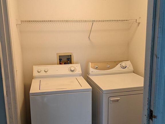 2nd image of 4210 Oakberry Dr