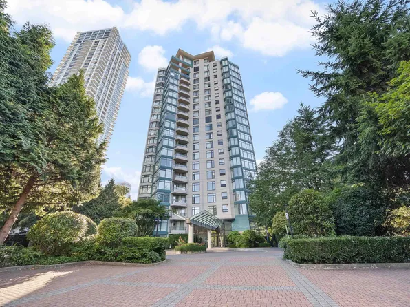 4505 Hazel St #705, Burnaby, BC V5H 4T1