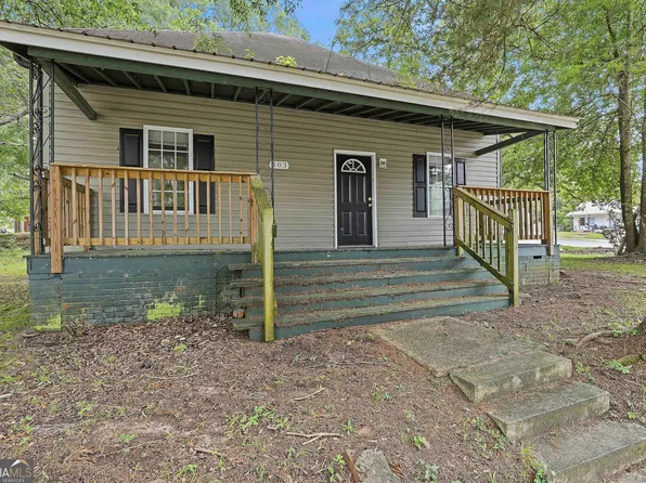 303 Askew Ave, Hogansville, GA 30230