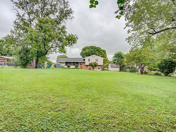 4th image of 4370 Fontaine Cir