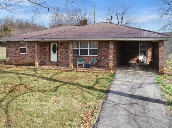 4003 Love St, Pocola, OK 74902