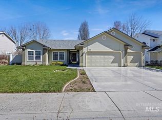 106 S Taylor Ave, Eagle, ID 83616