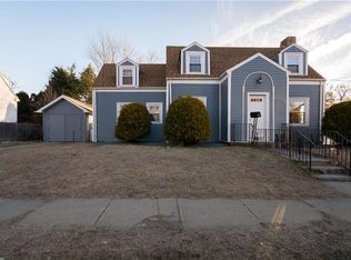 90 Tennyson Rd, Cranston, RI 02910