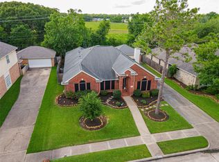3522 Pine Chase Dr, Pearland, TX 77581