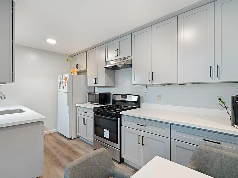 2755 Country Dr #311 — Photo 6