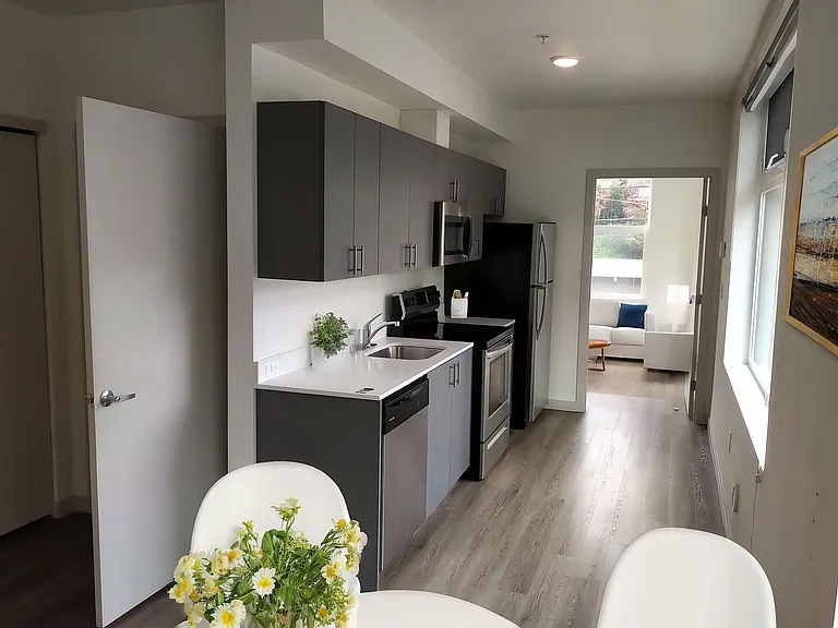 4801 Fauntleroy Apartments — Photo 52