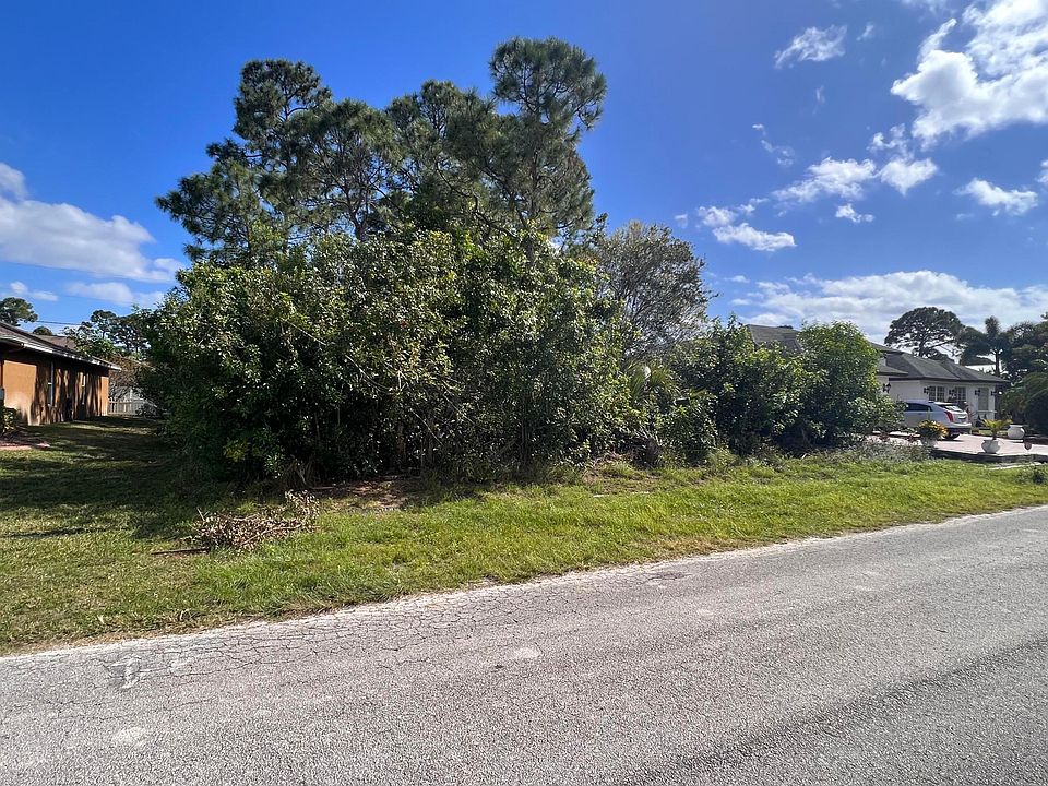 2nd image of 4614 SW Athena Drive