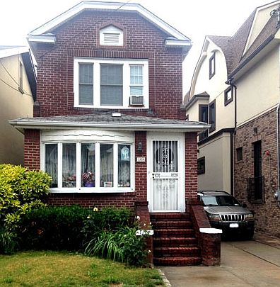 1st image of 1958 E 19th St