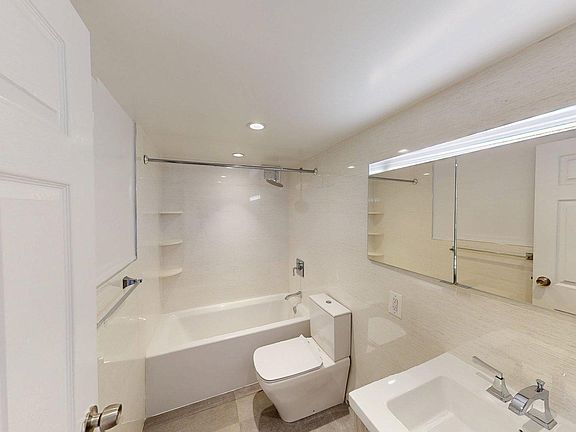 5th image of 10 Jones St APT 2K