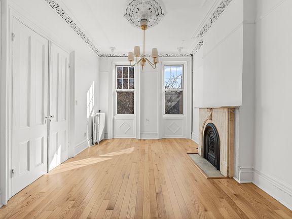 3rd image of 167 12th St #1