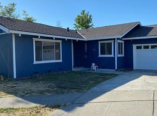 1924 Yolo Ct, Santa Rosa, CA 95405