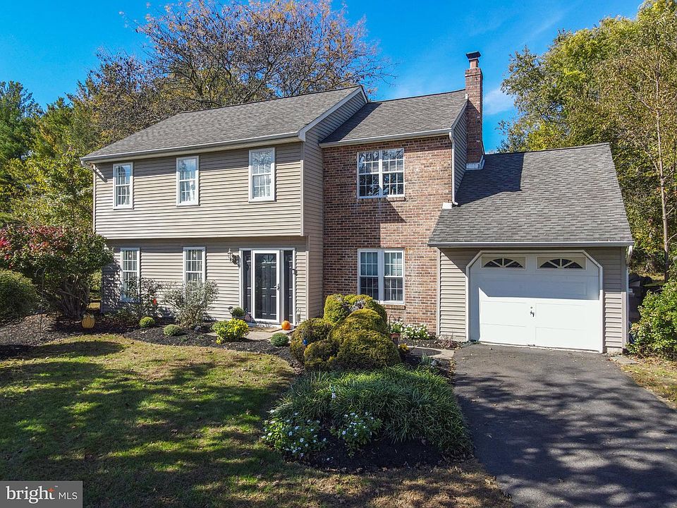 1st image of 7 Andover Pl