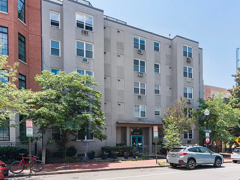 2130 N St NW #107 — Photo 16