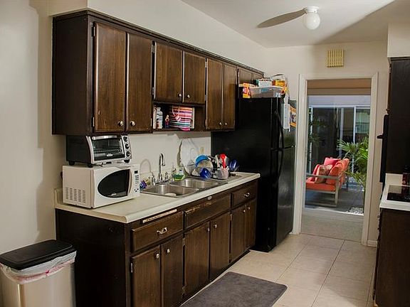 5th image of 1384 Great Oak Dr
