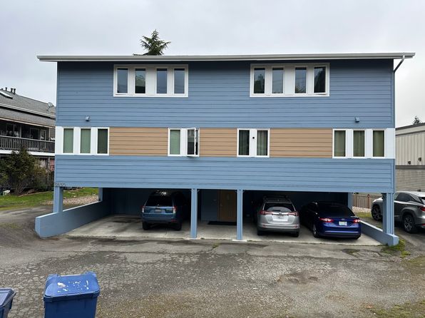 3830 W Lake Sammamish Pkwy NE APT D