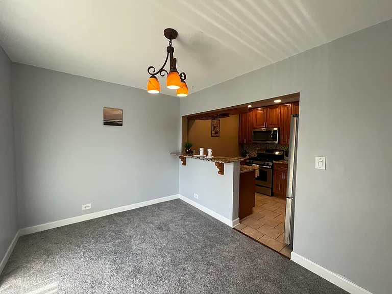 1880 Bonnie Ln #302 — Photo 9