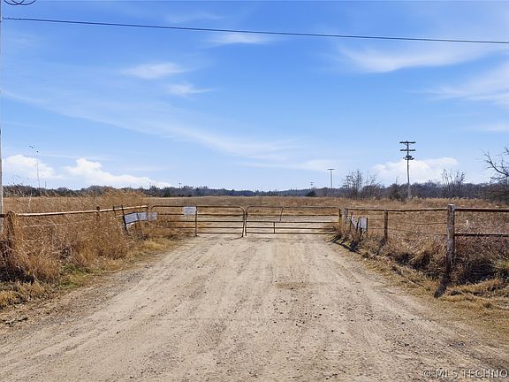 3rd image of 1 W Highway 9