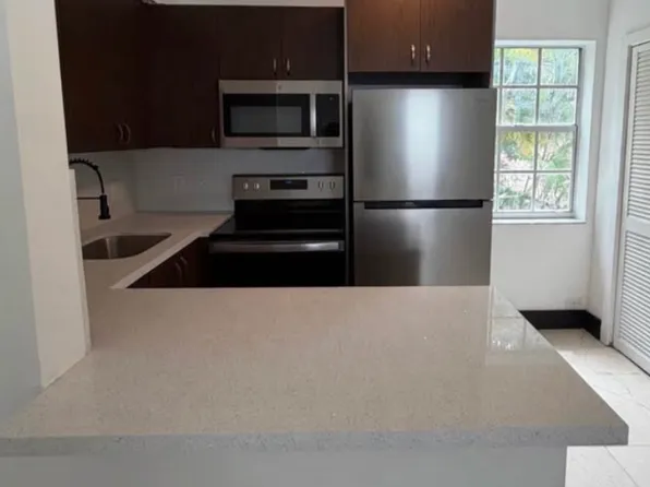 (undisclosed Address), Miami, FL 33138
