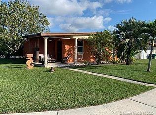 8290 SW 43rd St, Miami, FL 33155