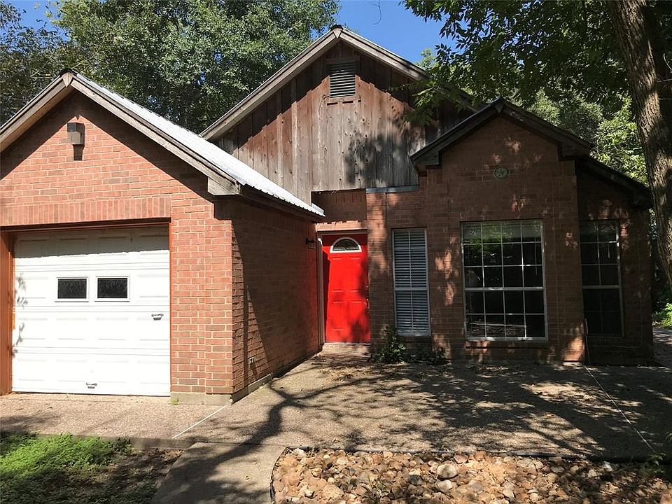 1st image of 2224 N Austin Ave