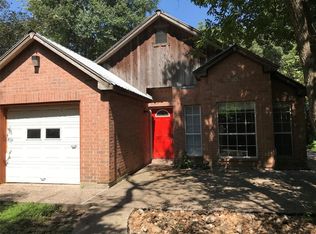 2224 N Austin Ave, Pearland, TX 77581