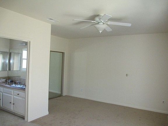 4th image of 3032 Dalemead St