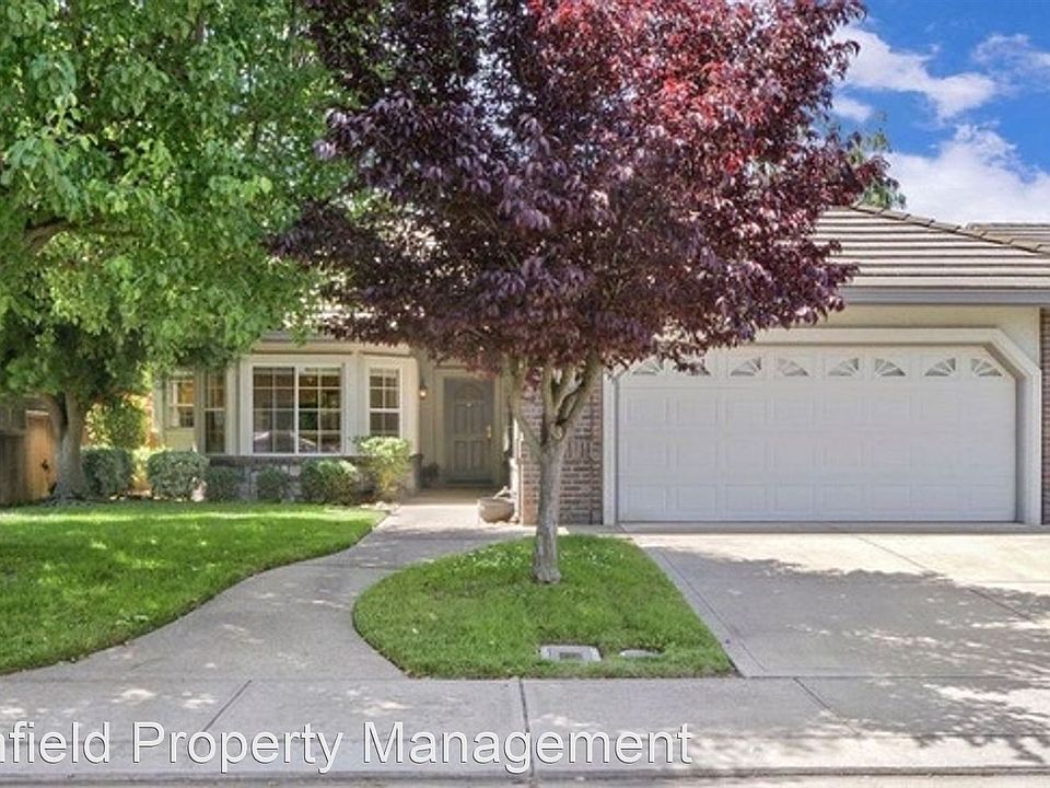 1st image of 717 Black Oak Way