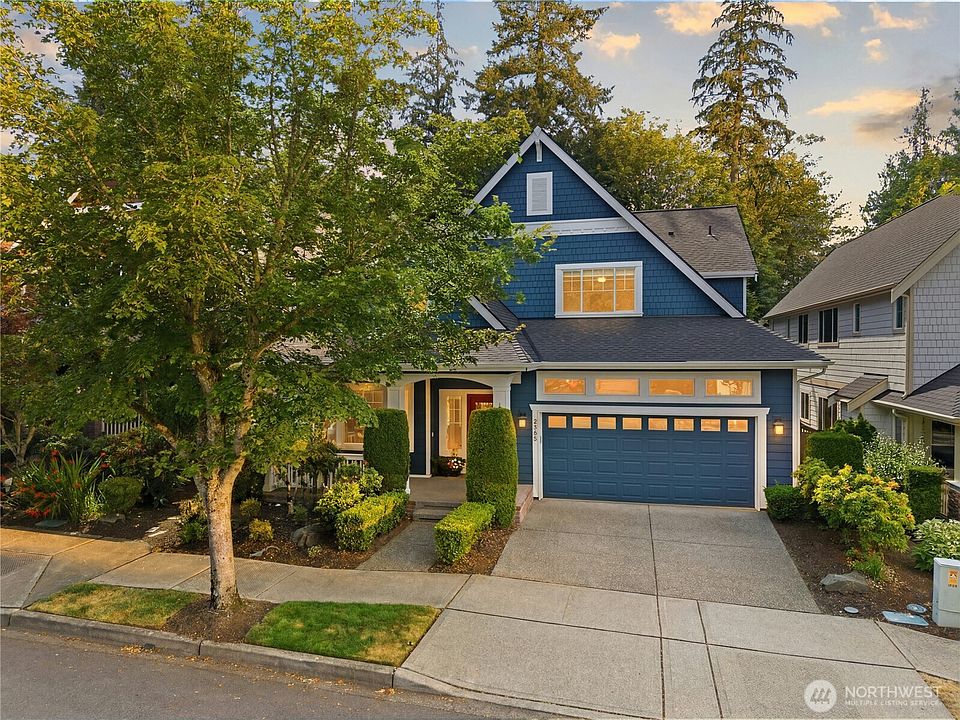 1st image of 2585 20th Avenue NE