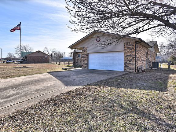 2nd image of 139 Meadow View Dr