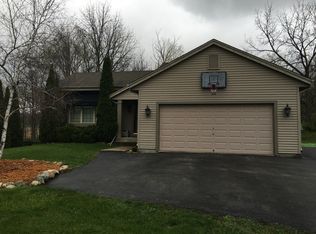 8705 Halverson Rd, Waterford, WI 53185