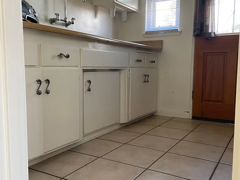 3195 Mandan Way — Photo 6