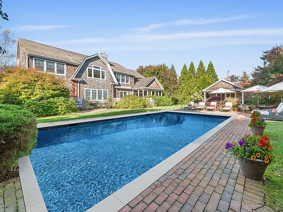 2nd image of 5 Whispering Fields Ct