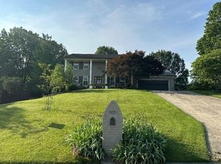 633 Lakeshore Dr, Lexington, KY 40502