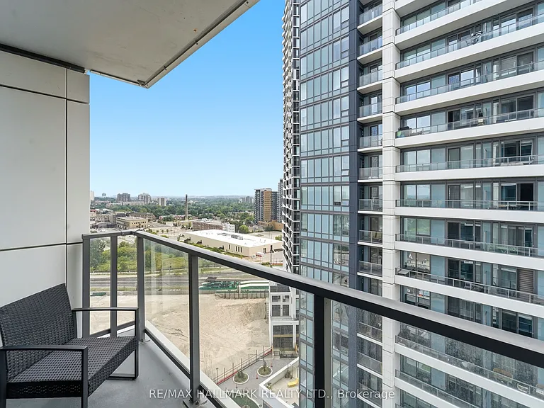 5 Wellington St S #1403 — Photo 17