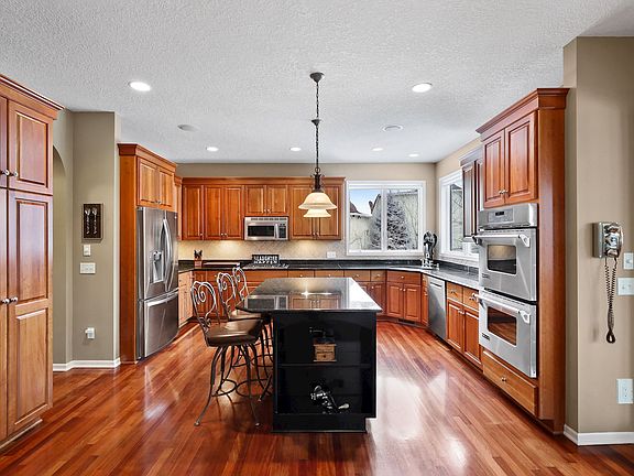 5th image of 6643 Pointe Lake Lucy