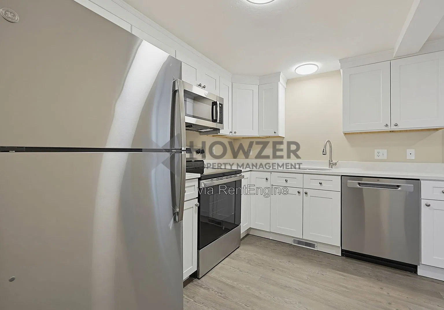 3 bed, 1.5 bath, $2,900 — Photo 2