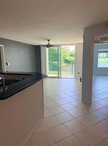 806 Villa Cir — Photo 8