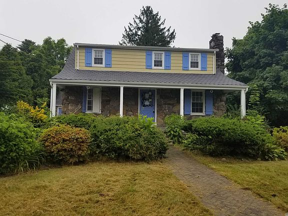 2nd image of 3371 De Mott Pl