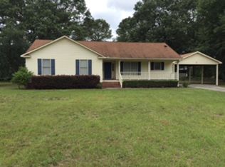 385 Woodland Cir, Lugoff, SC 29078