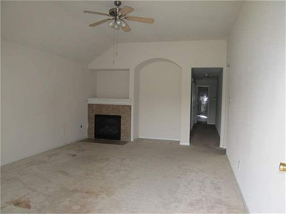2nd image of 12202 Glen Crossing Cir