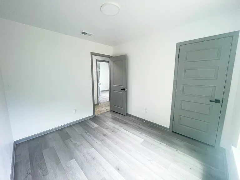 1017 N Meadows Dr #B — Photo 10