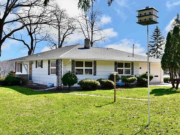 3rd image of 25542 Pelican Ln