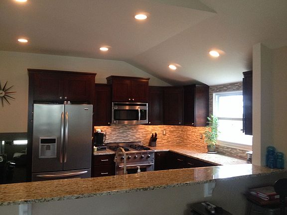 Kitchen with Giallo Granite