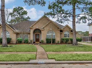 16210 Avenplace Rd, Tomball, TX 77377