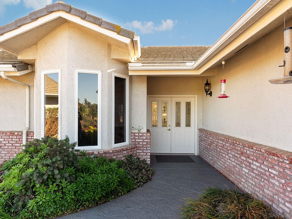 1st image of 9129 El Cerro Dr