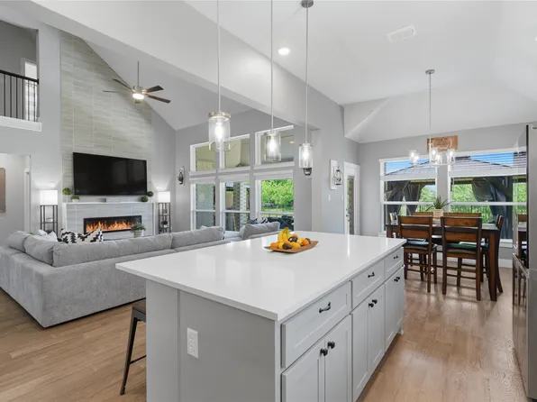 924 Pilatus Ln, Fate, TX 75087