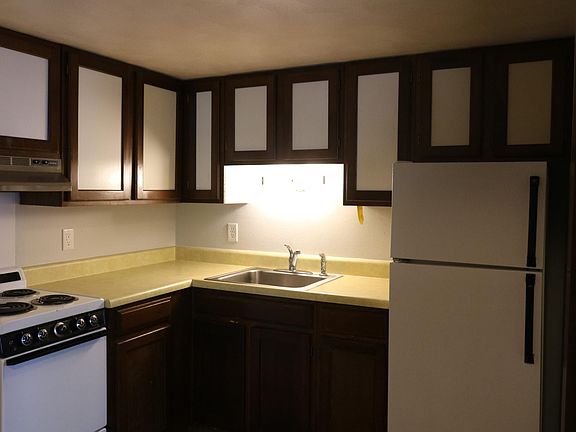 4th image of 418 W Jefferson St