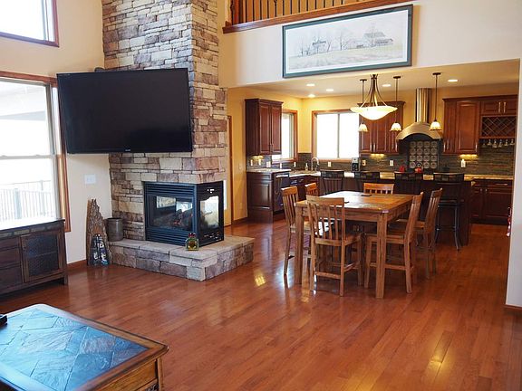 5th image of 1464 Twinridge Way